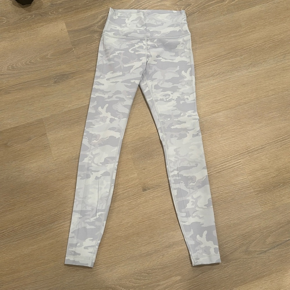 Lululemon Wunder Under High-Rise Tight 28”
